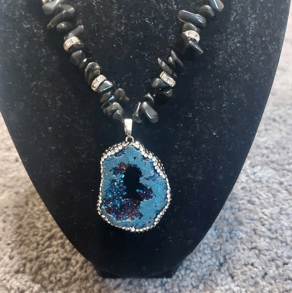 Necklace - Picture 2 of 6